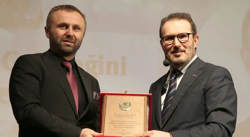 Sağlık Bakan Yardımcısı Birinci, Sağlığın Geleceğini Yönetmek konulu konferansa katıldı