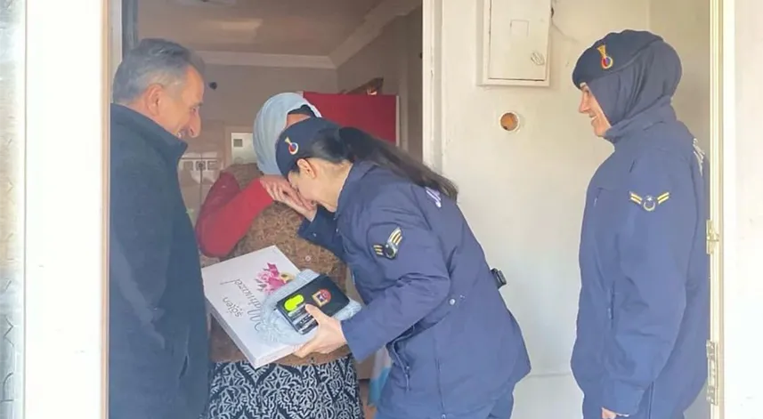 Mehmetçiğin Trabzonlu Reyhan annesi