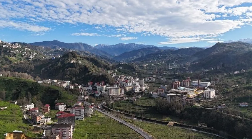 Kalkandere'nin en kalabalık köyü hangisi?