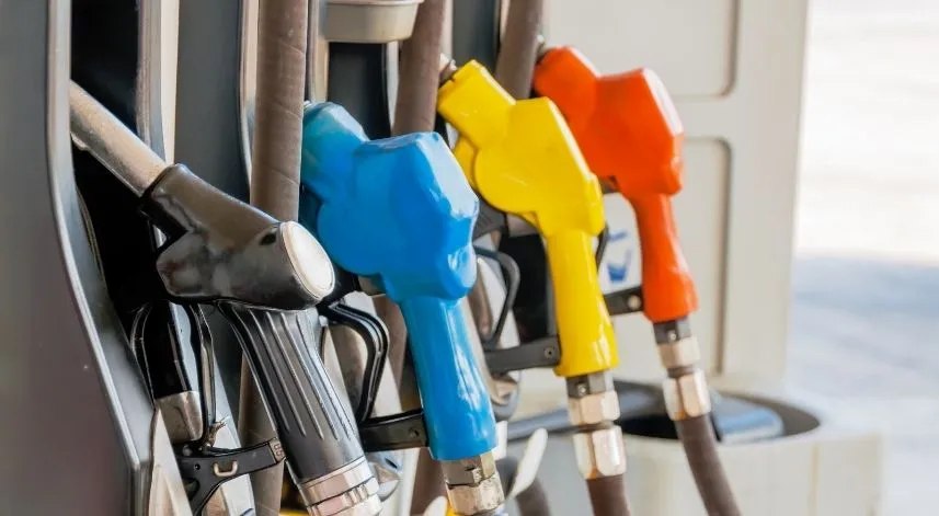 Fiyatlar pompaya yansıdı... Motorine indirim geldi