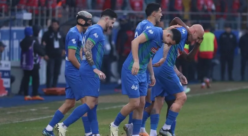 Atmaca, türbülanstan çıktı: 3-0