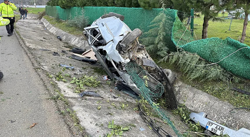 Takla atan otomobildeki 1 kişi öldü, 2 kişi yaralandı