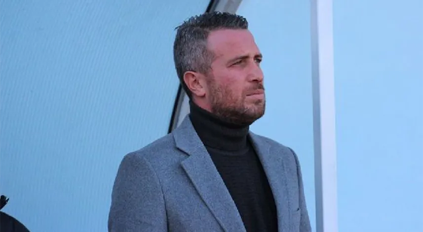 Rizeli teknik adam, istifa etti