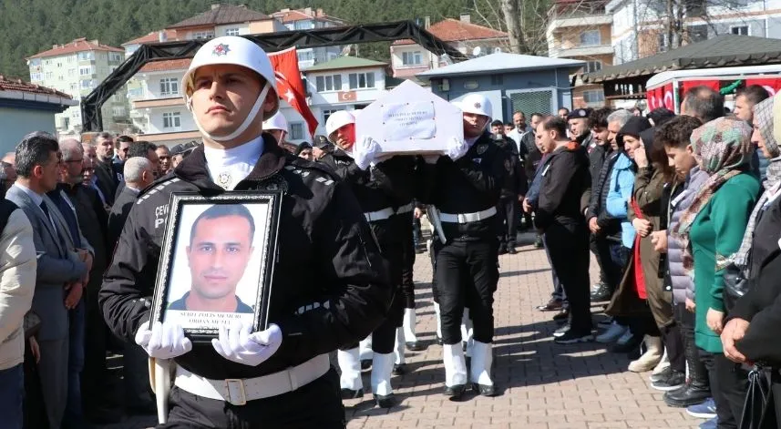 Şehit polis memuru için Samsun'da tören