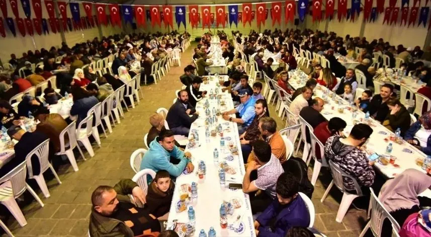 Vakıf sahipleri ve hayırseverler Ramazan ayı boyunca iftar verecek