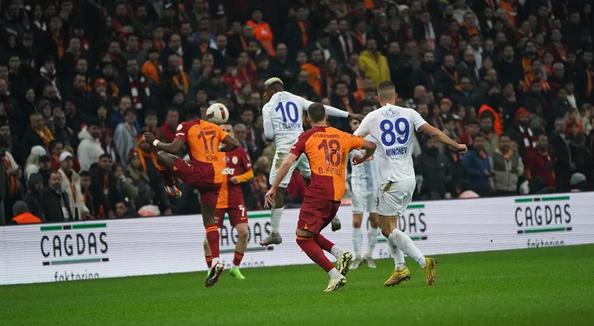 TSL 29. Hafta I Galatasaray-Çaykur Rizespor: 4-1 (İlk Yarı)