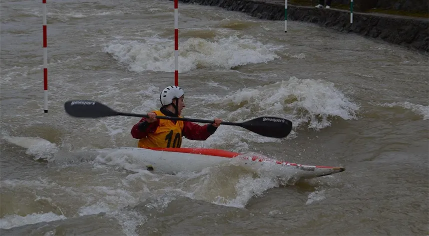 Rize, Akarsu Slalom Bahar Kupası Yarışları'na ev sahipliği yaptı
