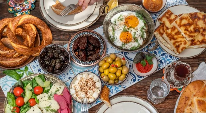 Oruç tutanlar sahuru atlamamalı