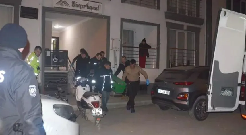 Aile vahşeti: Oğlu tarafından bıçaklanan kadın öldü