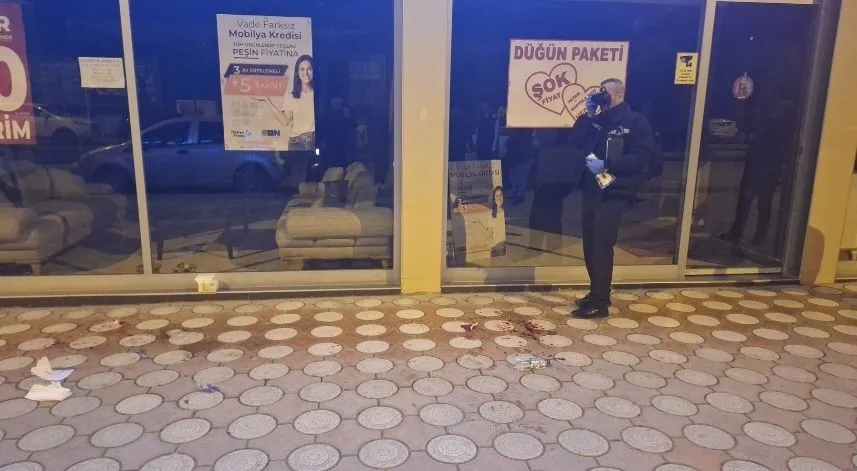 Samsun'da bıçaklı kavgada 1 kişi yaralandı