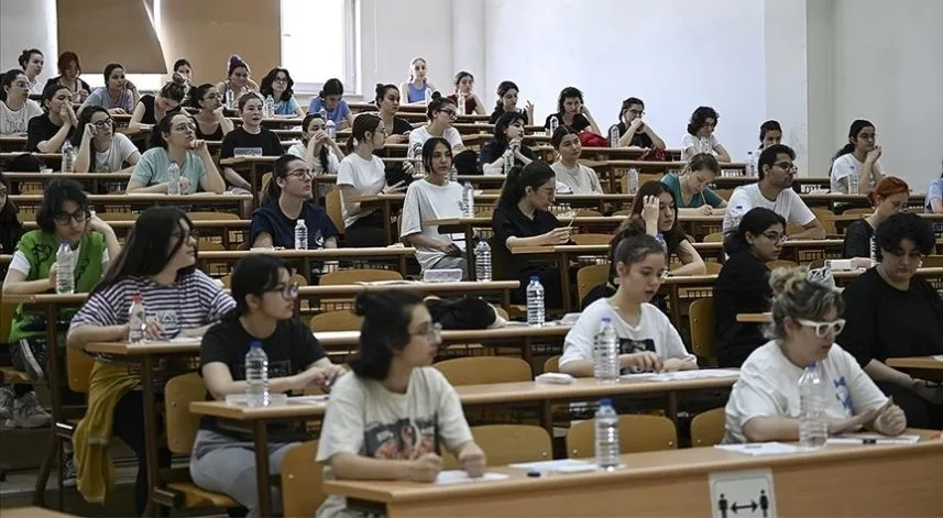 YKS'ye 3 milyon 36 bin 945 aday başvurdu