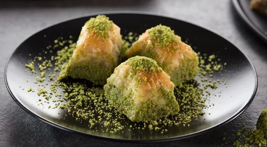 Tatlıyı iftardan en az 2 saat sonra tüketin