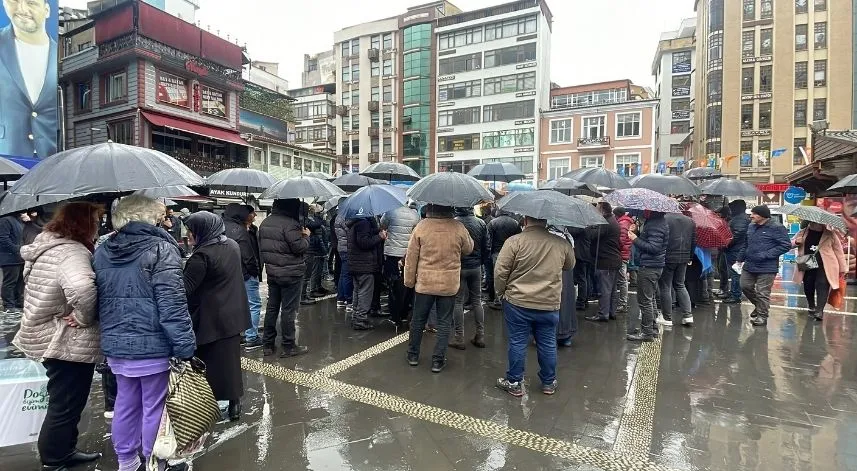 ÇAYKUR’un mevsimlik işçileri ‘kadro’ eylemlerini sürdürüyor