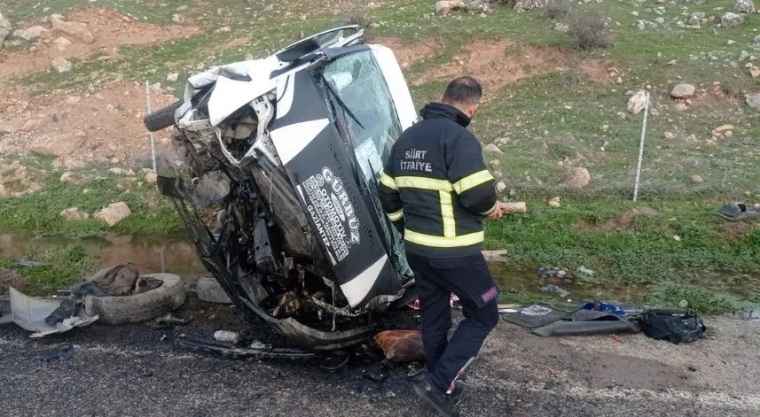  Devrilen okul servisindeki 1 öğrenci öldü, 5'i öğrenci 6 kişi yaralandı