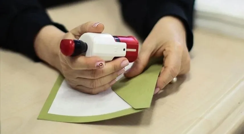 Yarın sandık başına gidiyoruz