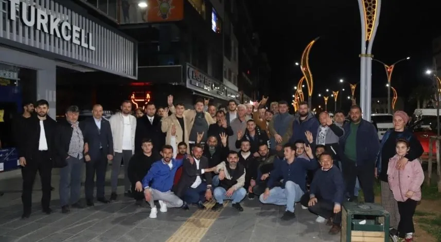 Of'ta 150 yıllık gelenek bozulmadı, belediye başkanı tekrar aynı aileden seçildi 