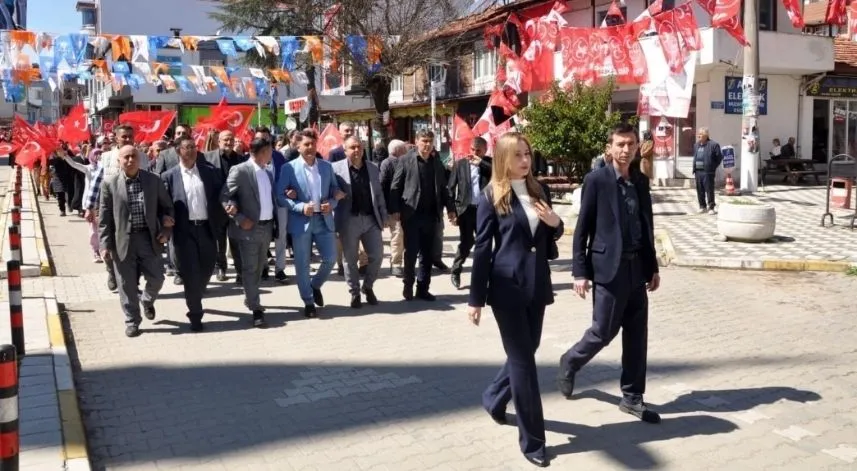 Türkiye’nin en genç kadın belediye başkanı oldu