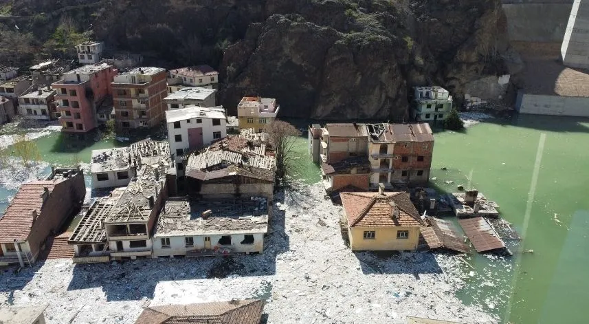 İlçeleri baraj sularına gömülmüştü, yeni ilçede seçimi CHP kazandı