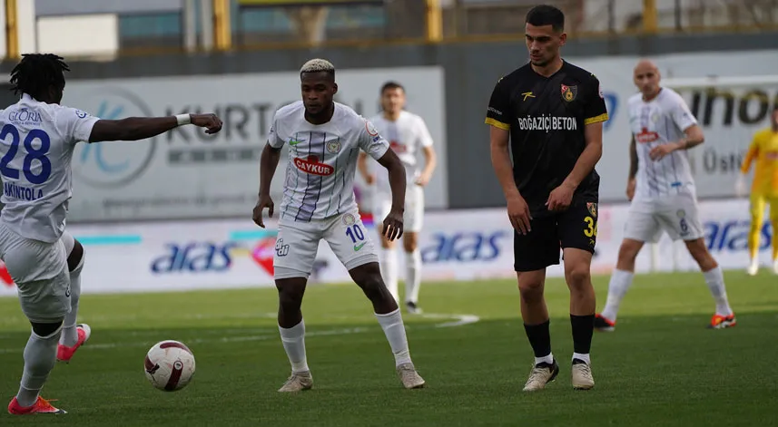 TSL 31. Hafta I İstanbulspor-Çaykur Rizespor 0-2 (İlk Yarı)	