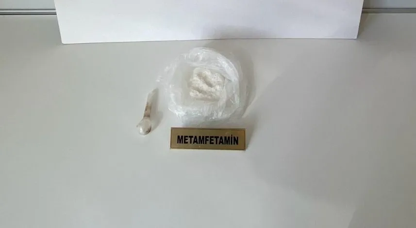 Samsun'da üzerinde uyuşturucu ele geçirilen zanlı gözaltına alındı