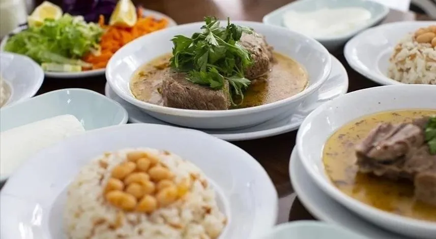 'Boş kalan mideye bayramda ani yükleme yapmayın' uyarısı