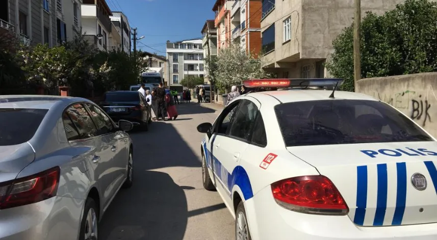 Otomobil 7 yaşındaki çocuğa çarpıp kaçtı