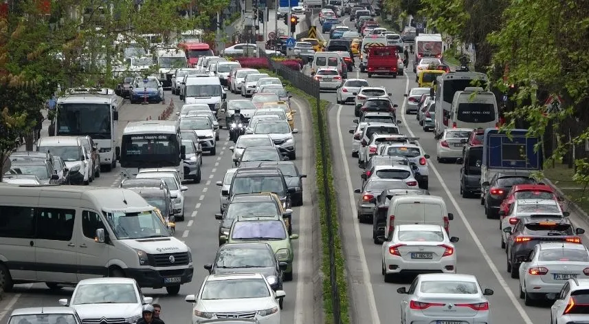 Karadeniz Sahil Yolu’nda trafik yoğunluğu
