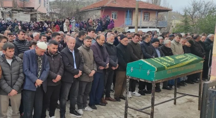 Kazada hayatını kaybeden kişinin cenazesi defnedildi