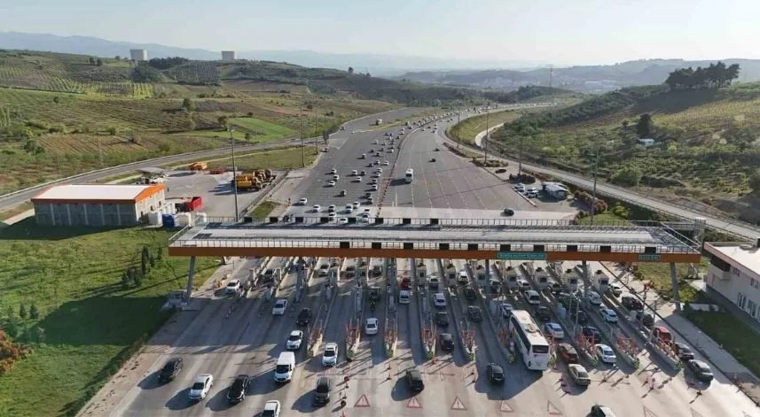 Ramazan Bayramı tatilinde otoyollardan 11,2 milyon araç geçti