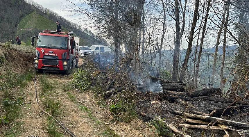 Tunca beldesinde çıkan arazi yangını söndürüldü