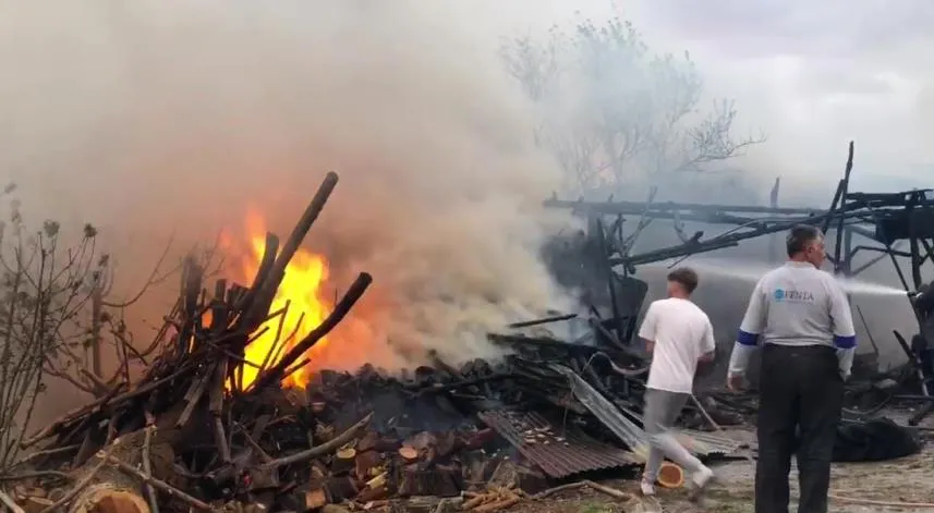 Amasya’da hissedilen depremden dakikalar sonra korkutan yangın