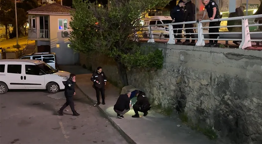 Bıçaklı kavgada 3 kişi yaralandı