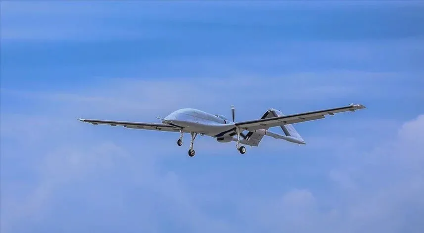 Bayraktar TB3 SİHA test uçuşlarını sürdürüyor