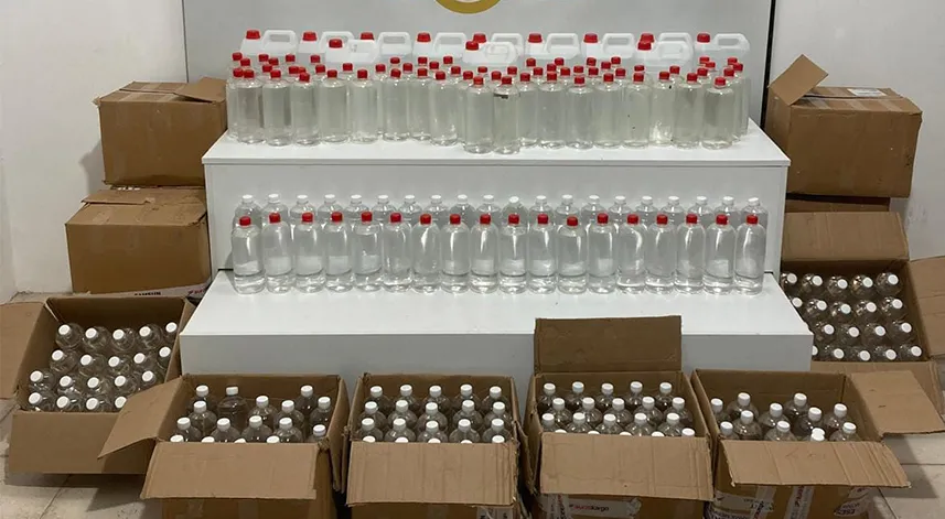 Sahte içki operasyonunda 2 şüpheli yakalandı