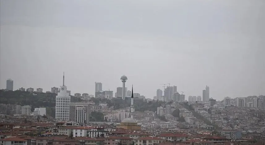 Afrika'dan gelen çöl tozuna karşı maske önerisi