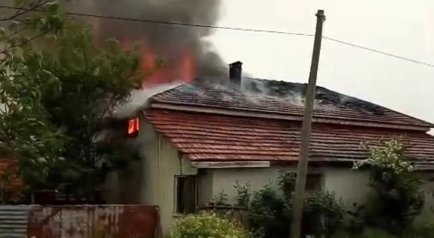 Samsun'da evde çıkan yangın söndürüldü
