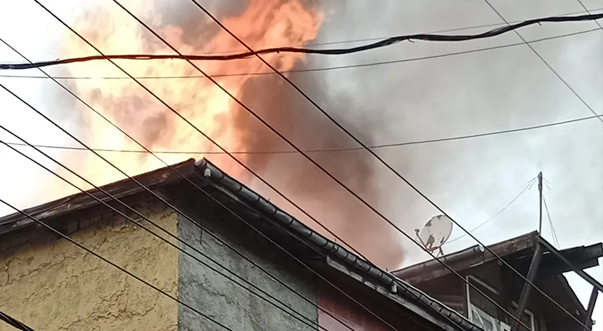 Deri fabrikasında çıkan yangın söndürüldü