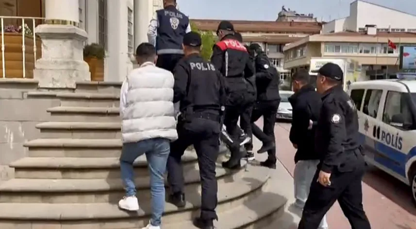 Silahlı kavgaya ilişkin 2 kişi tutuklandı