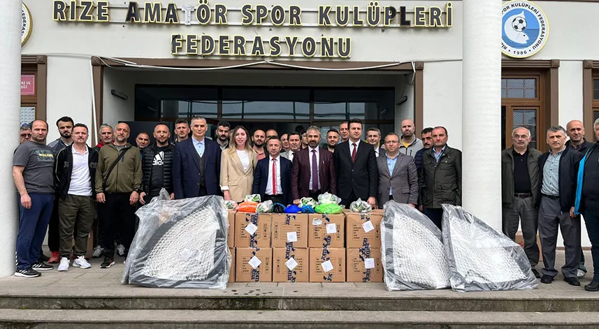 Rize'deki okullara spor malzemeleri dağıtıldı
