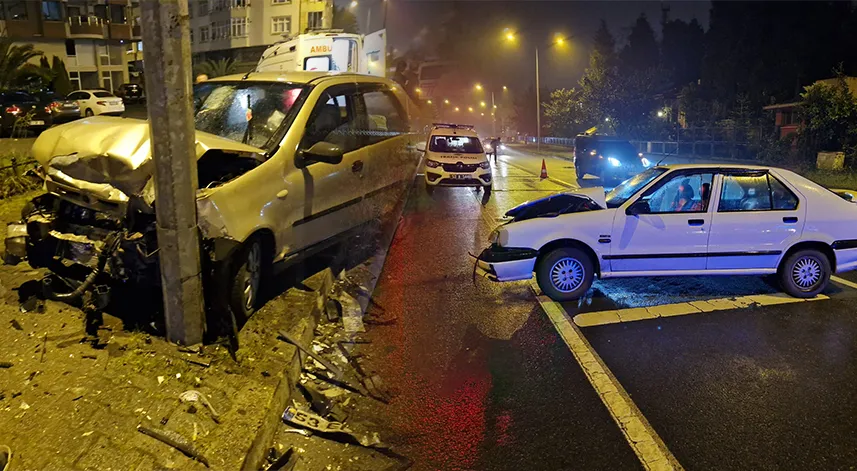 Rize'de iki otomobilin çarpıştığı kazada 4 kişi yaralandı