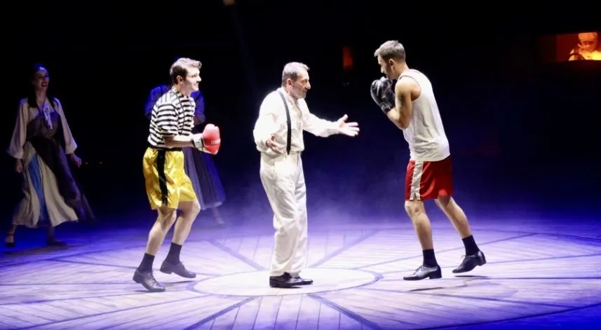 '24. Uluslararası Karadeniz Tiyatro Festivali' açılış oyunuyla başladı