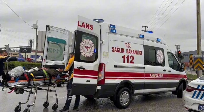 6 aracın karıştığı zincirleme trafik kazasında 4 kişi yaralandı