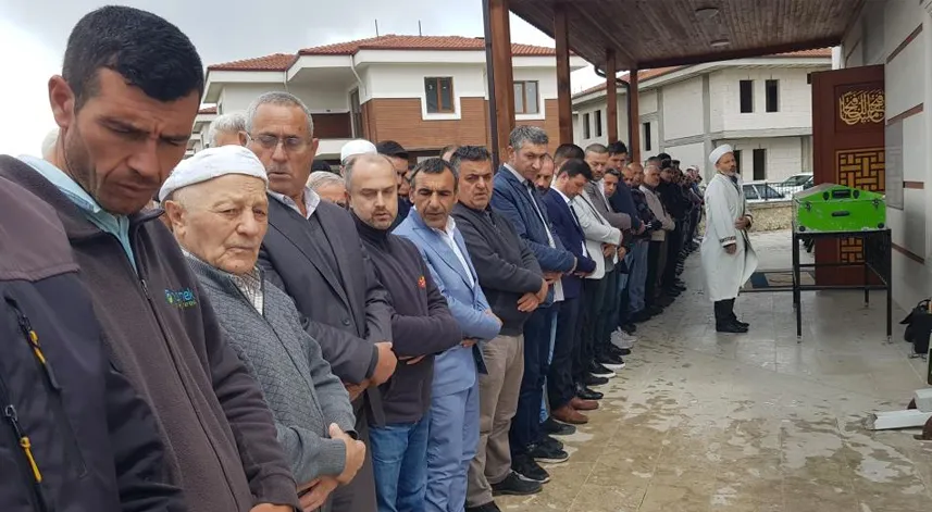 Yüksekten düşen işçi 120 günlük yaşam mücadelesini kaybetti