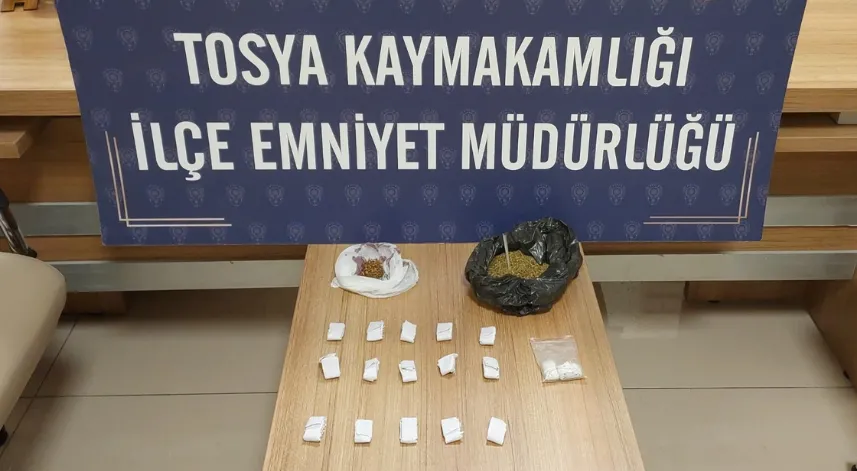 Uyuşturucu operasyonunda yakalanan iki zanlıdan biri tutuklandı