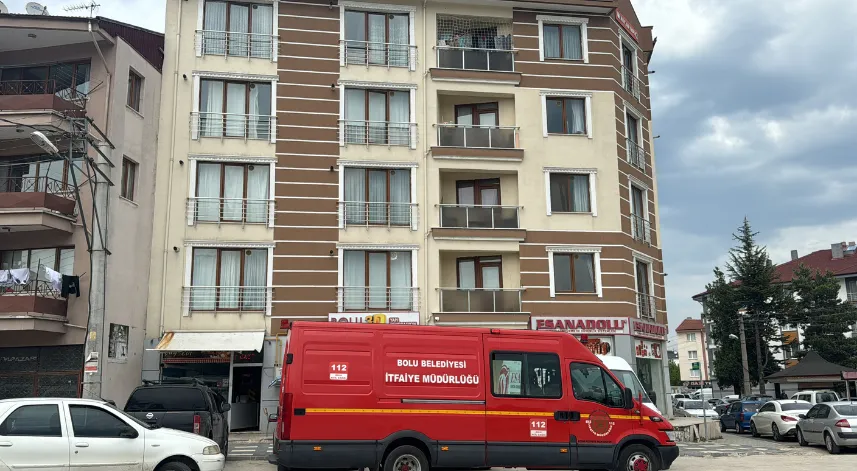 Ev sahibine haber vermeden evi boşalttı