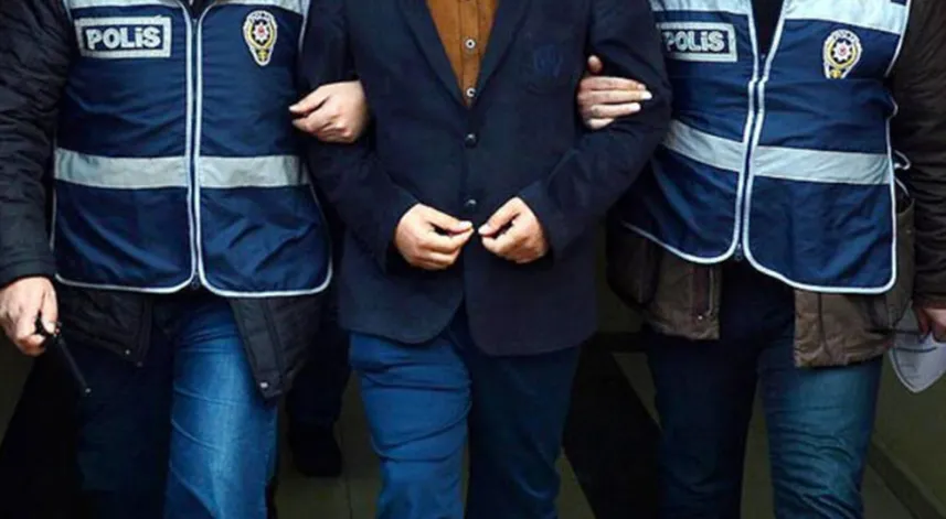 Kaçakçılık operasyonunda 2 zanlı yakalandı