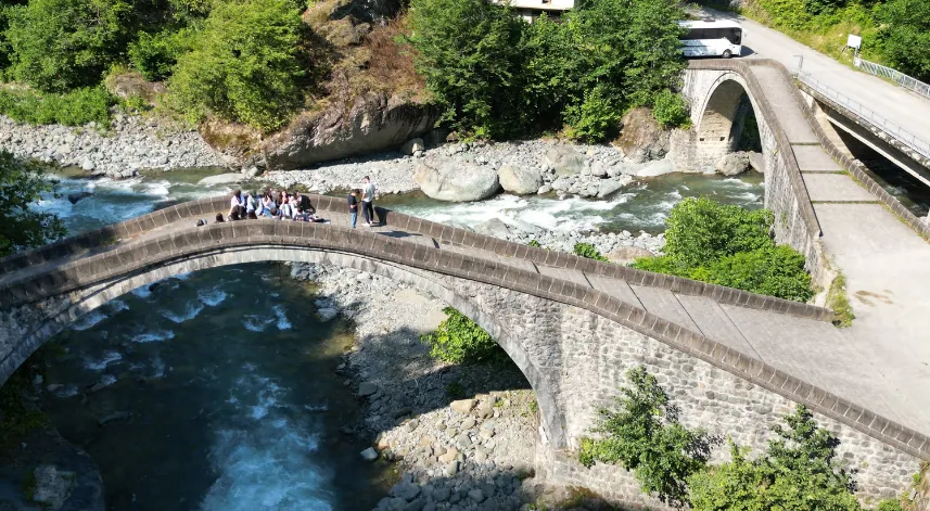 Arhavi 'Çifte Köprü' ve 'Mençuna' ile turizmden daha fazla pay almak istiyor