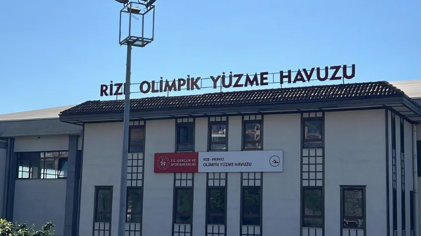 Rize'de yüzme havuzunda klordan etkilenen 3 çocuğun tedavisi sürüyor