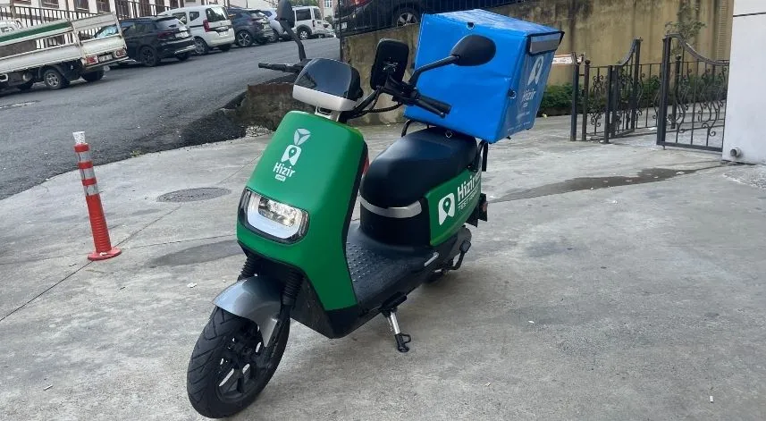 Rizeli gençlerden kuryeleri rahatlatacak elektrikli motor projesi