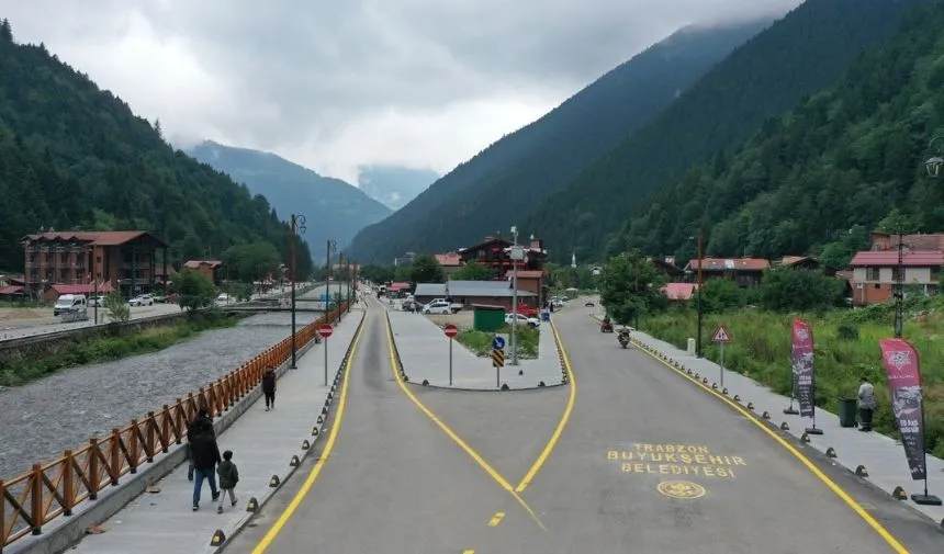 Uzungöl yolu asfaltlandı, yön tabelaları yenilendi